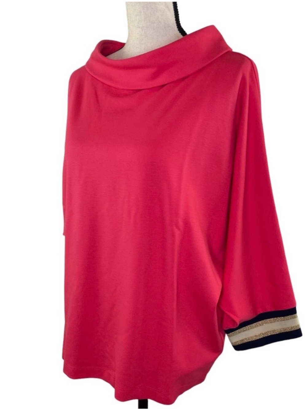 NWOT TRINA TURK AQUATA TOP IN PINK SAPPHIRE - Picture 2 of 9